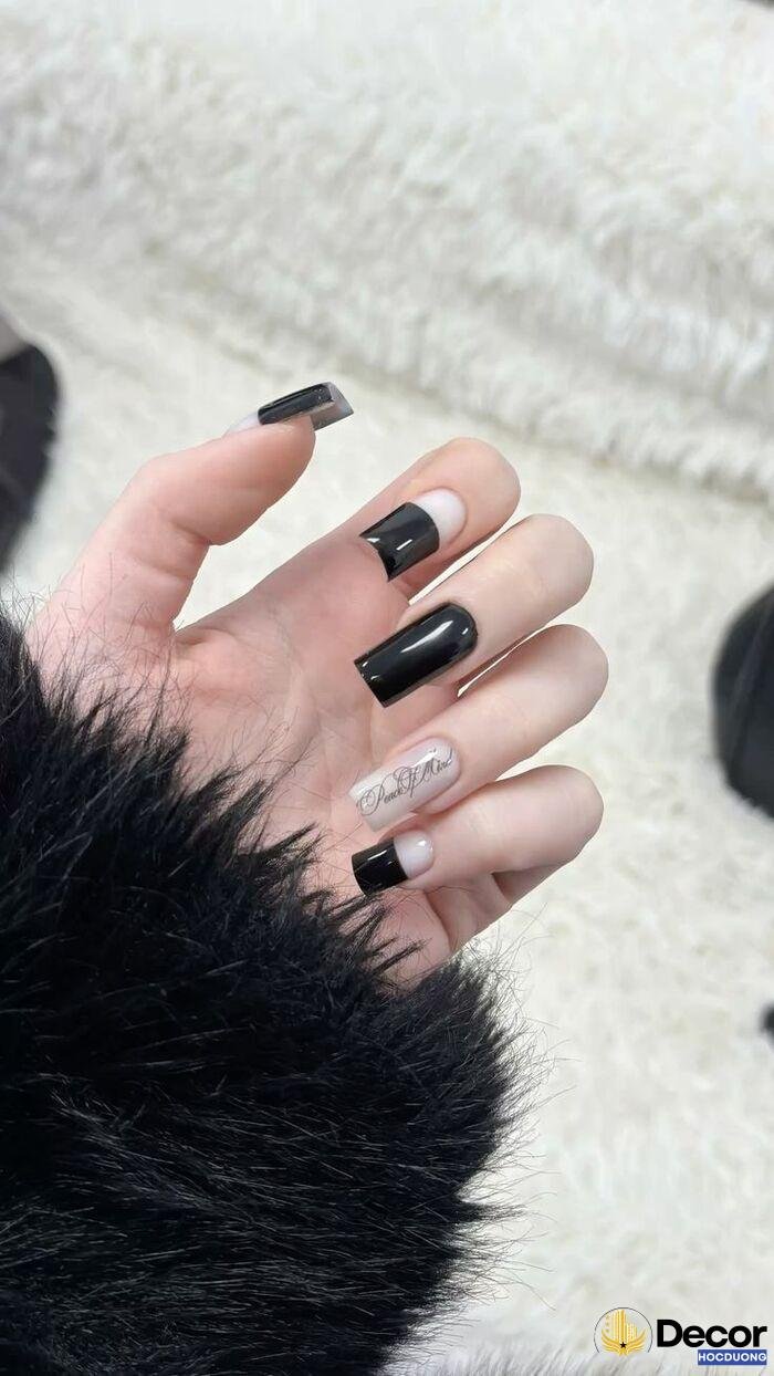 nail đen trắng chất