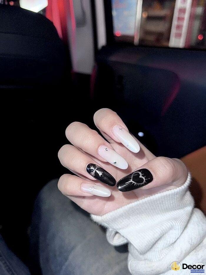 nail đen trắng đẹp đi chơi