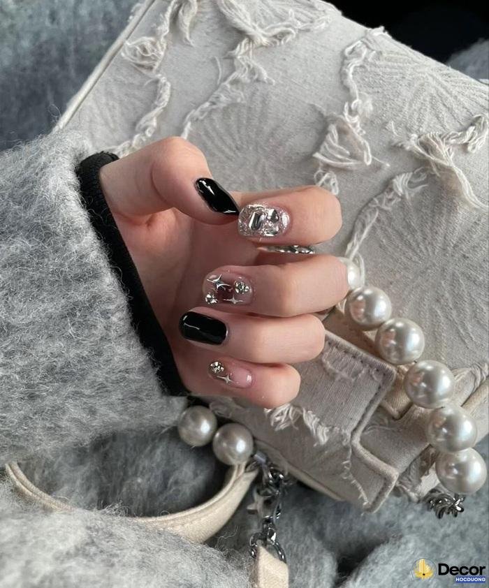 nail đính đá đẹp