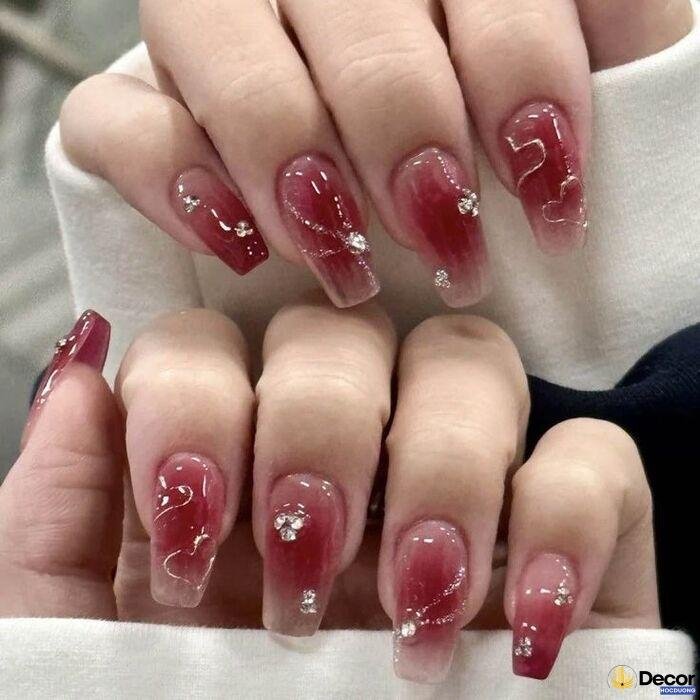 nail đỏ gạch