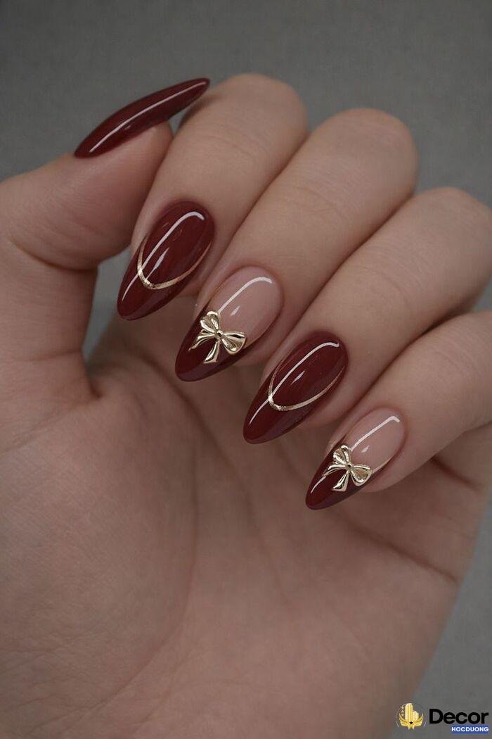 nail đỏ móng nhọn