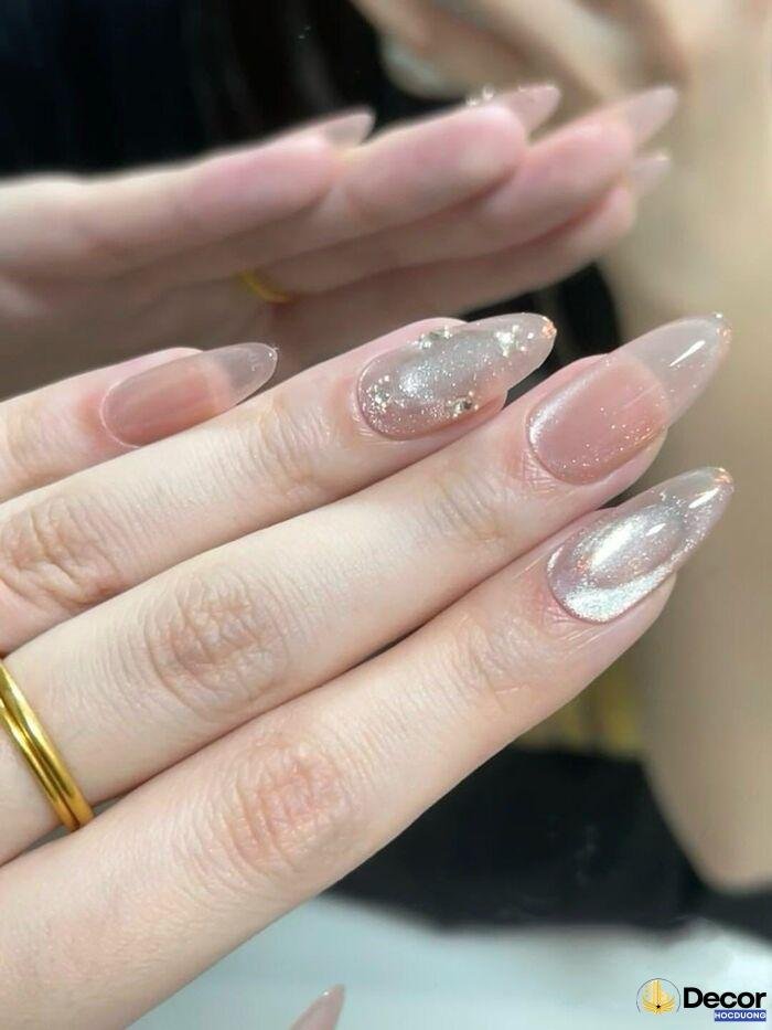 nail đơn giản hiện đại mắt mèo