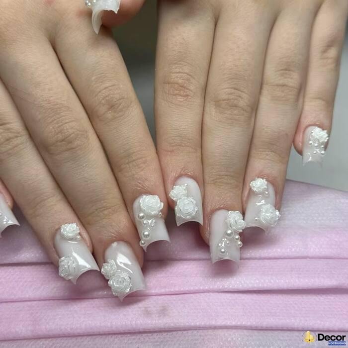 nail gắn đá móng vuông