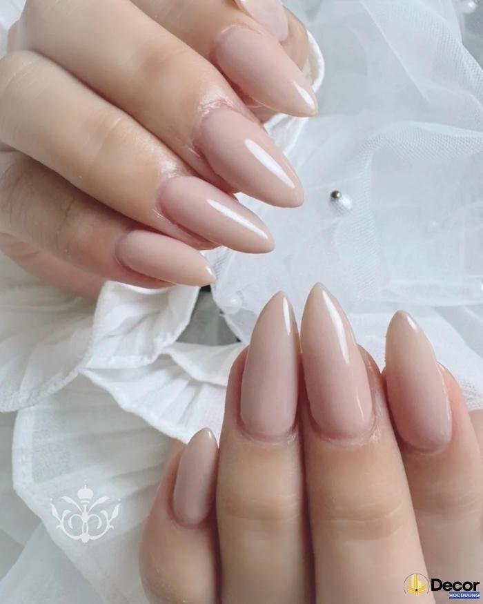 almond nails thanh lịch
