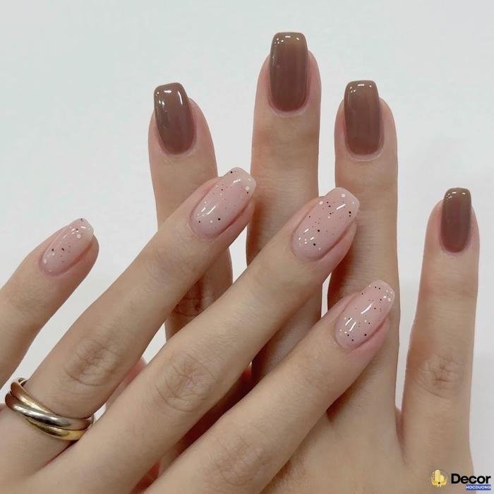 mẫu nail màu nude cá tính 4k