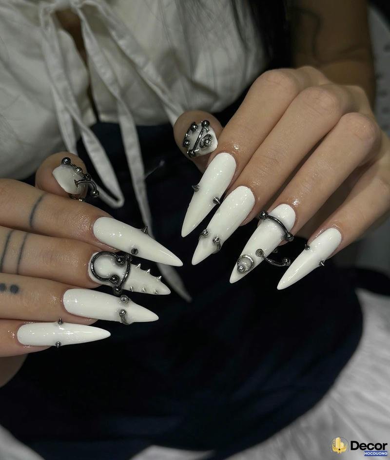 mẫu nail màu trắng cực nét hd