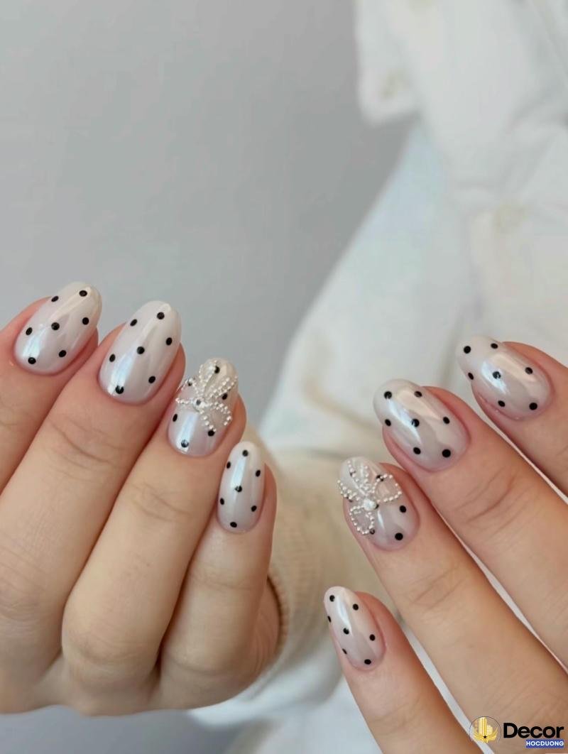 mẫu nail màu trắng sang chảnh full hd