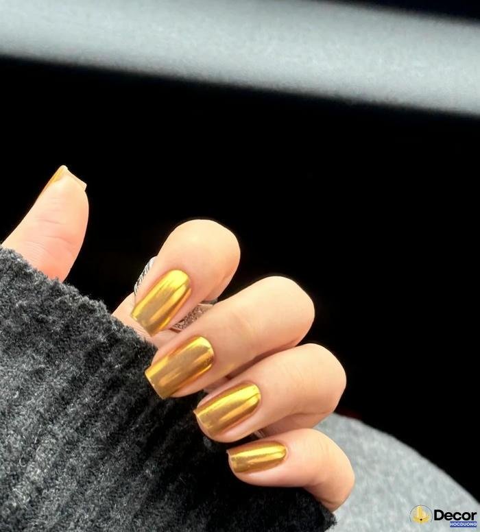 mẫu nail màu vàng đẹp
