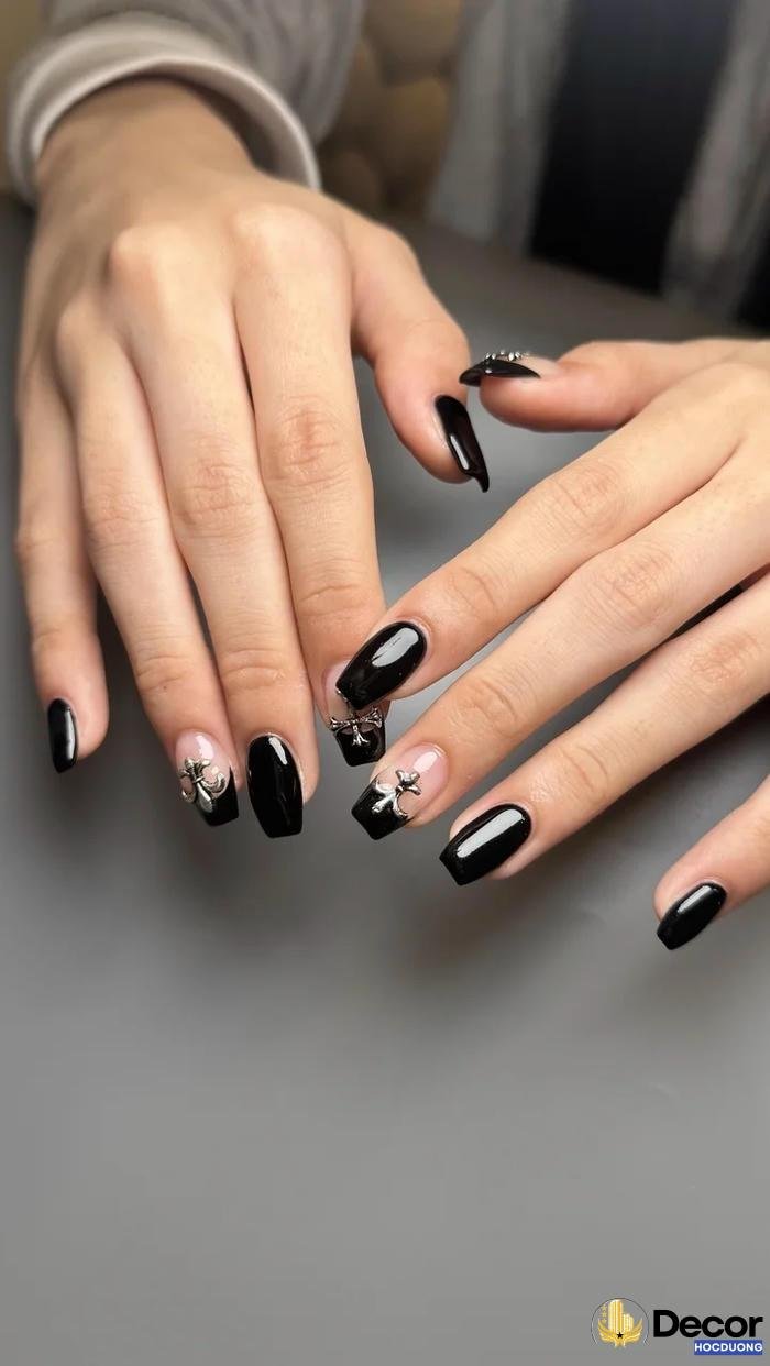 nail đen đơn giản