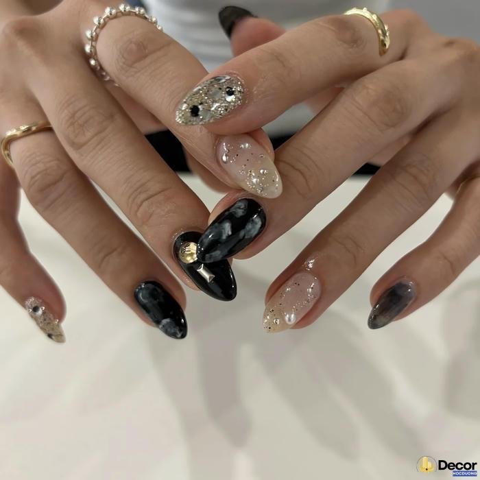 nail đen trắng đẹp mắt