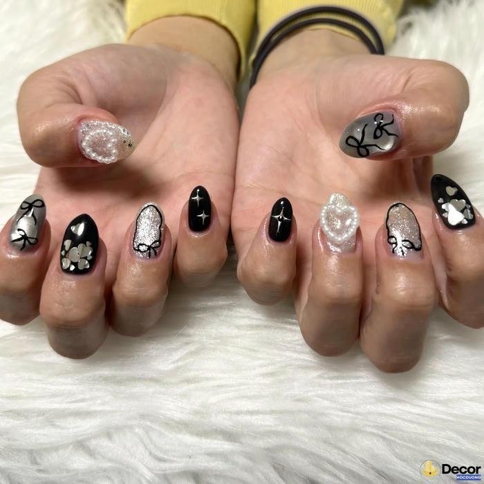 nail đen trắng sang trọng