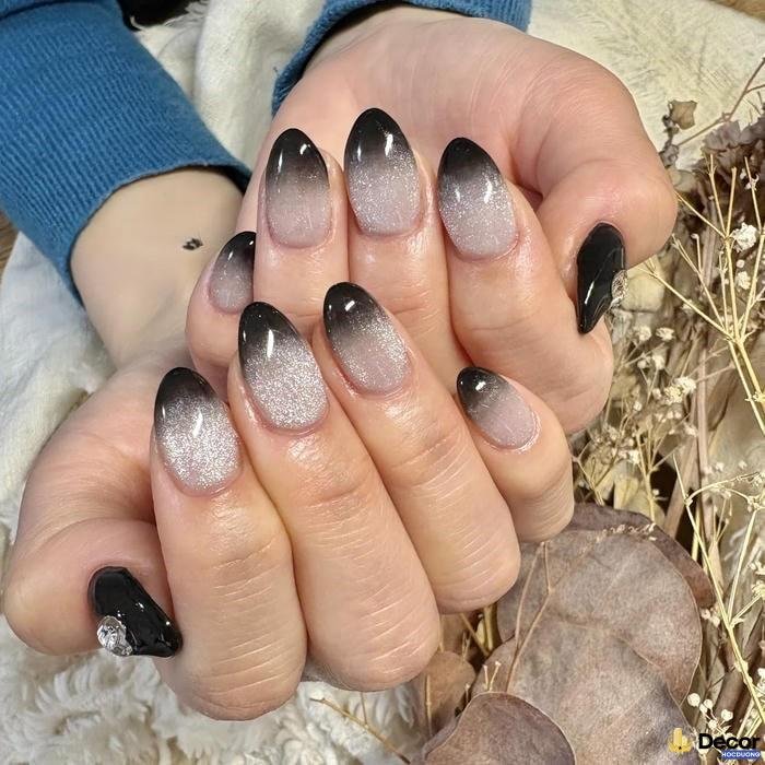 nail đen trắng thẩm mỹ