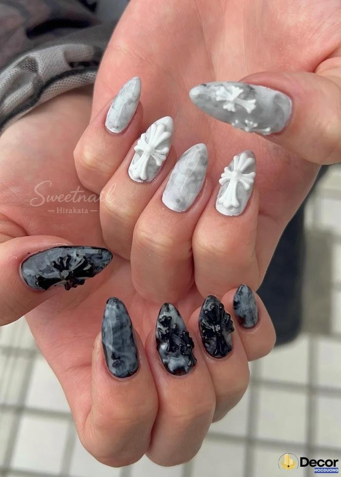 nail đen trắng thanh lịch