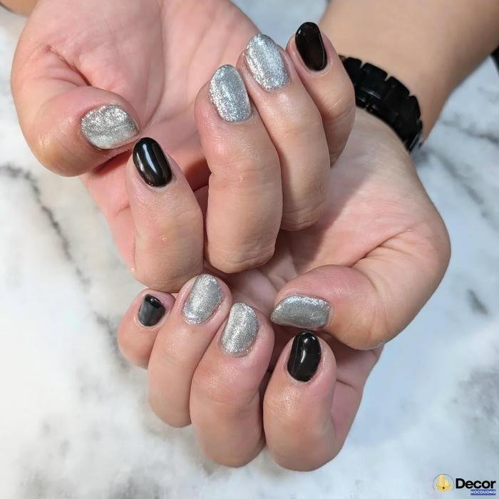 nail đen trắng thời thượng