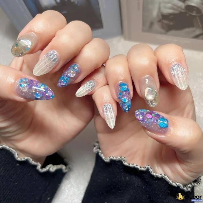 nail đính đá phong cách