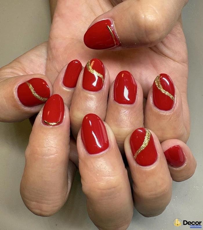 nail đỏ nổi bật