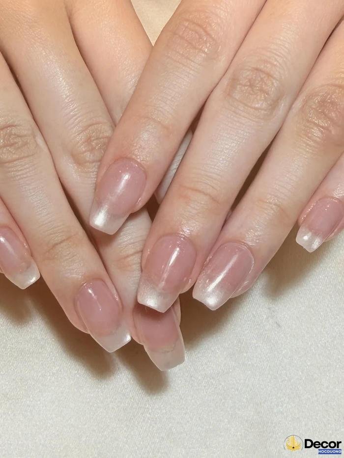 nail đơn giản thanh lịch