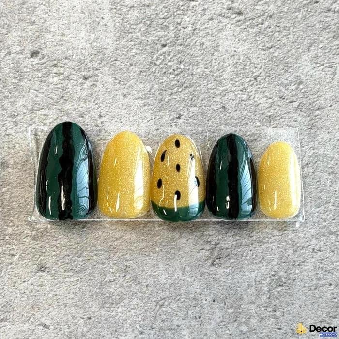 nail dưa hấu phong cách