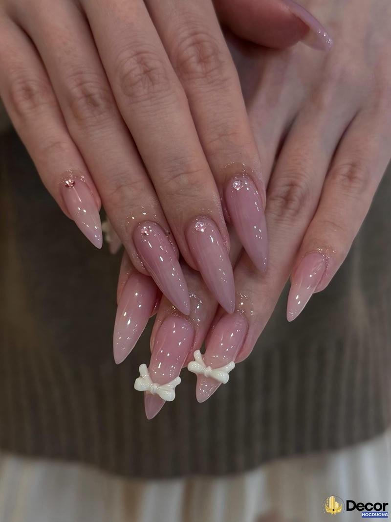 nail hồng phong cách tiểu thư nét