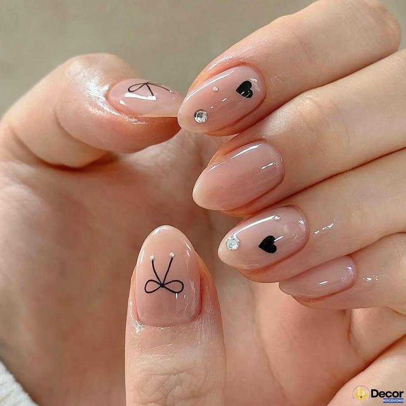 nail hồng thạch vẽ hoa nhí nét