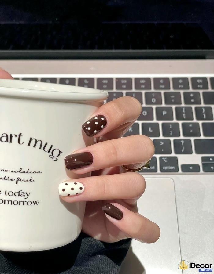 nail màu nâu hổ phách hd