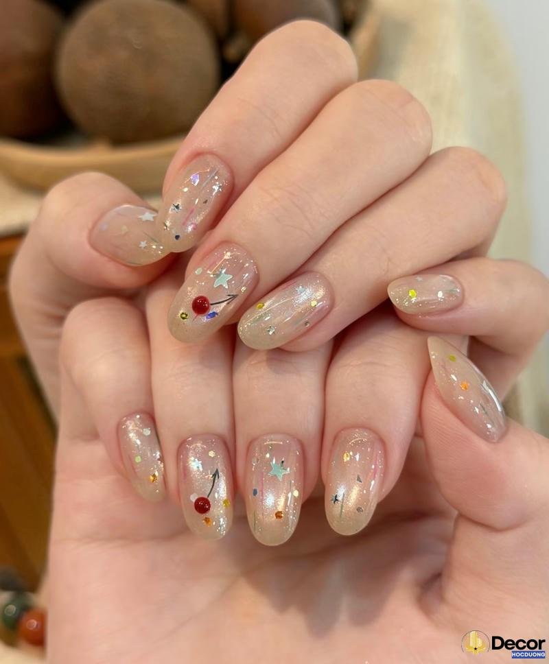 nail màu trắng ngọc trai quý phái nét