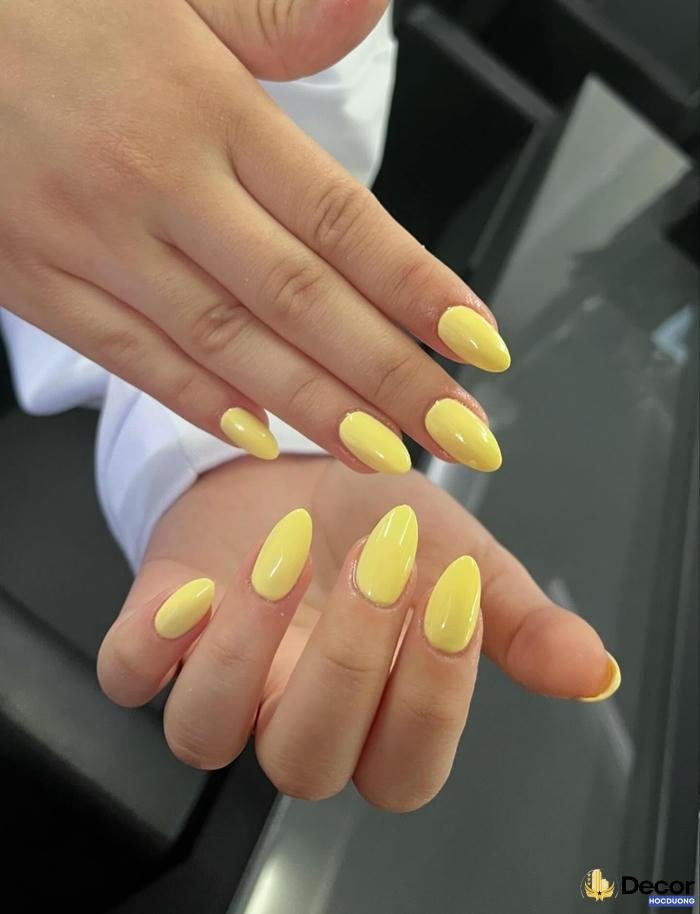 nail màu vàng mù tạt thời thượng hd
