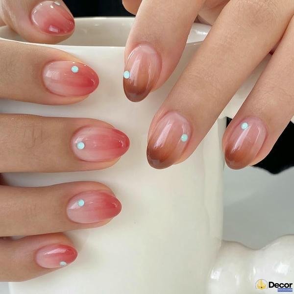 nail móng ngắn màu đỏ