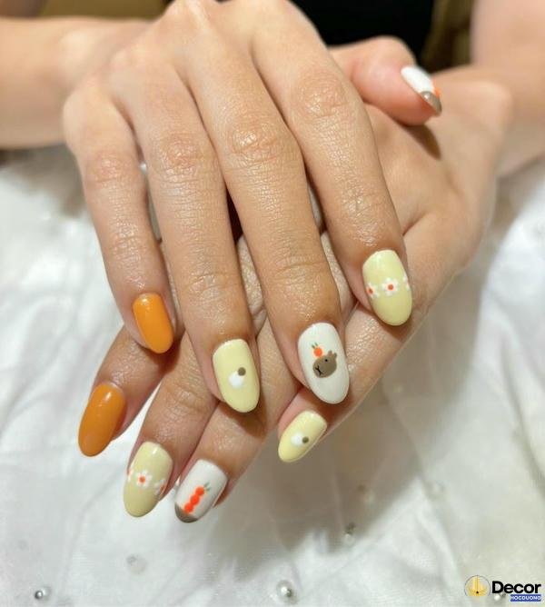nail móng ngắn vẽ hoa