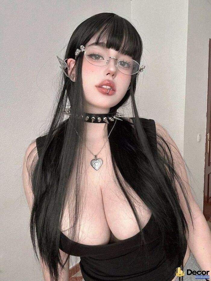 Gái xinh ngực khủng chuẩn hot girl