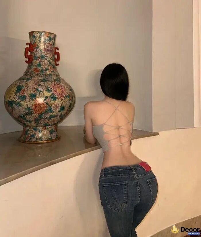 Gái xinh quay lưng nhìn là muốn lưu ngay tức