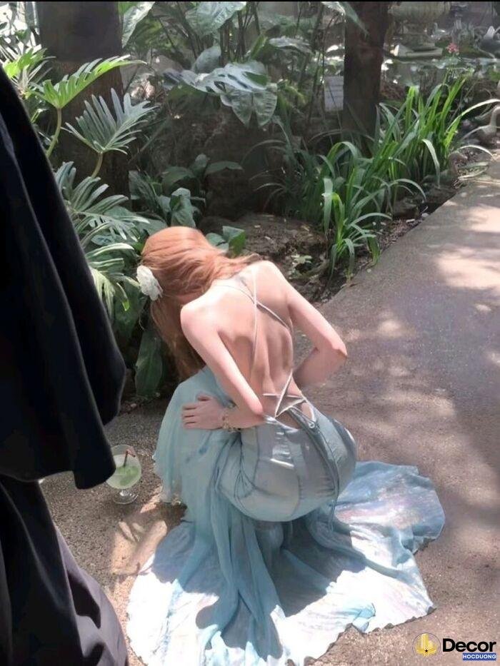 Gái xinh quay lưng style cá tính