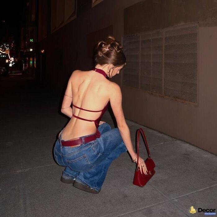 Gái xinh quay lưng vibe lạnh lùng sang chảnh