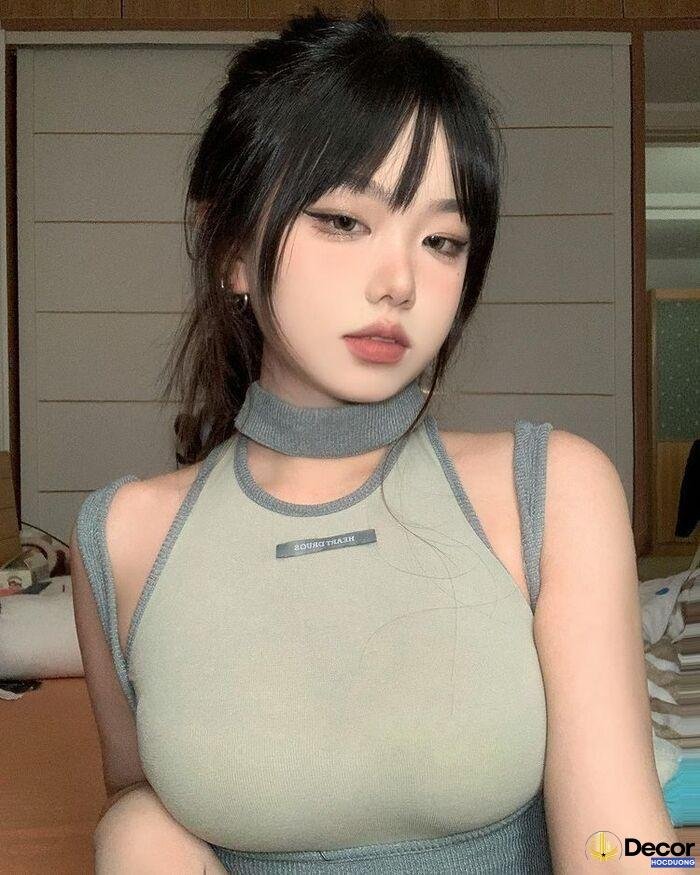 Gái xinh vú to khiến dân tình mê mệt