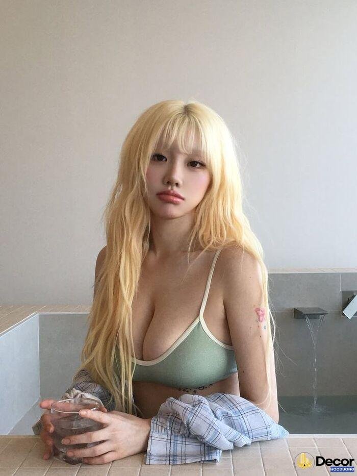 Gái xinh vú to nhìn là mê