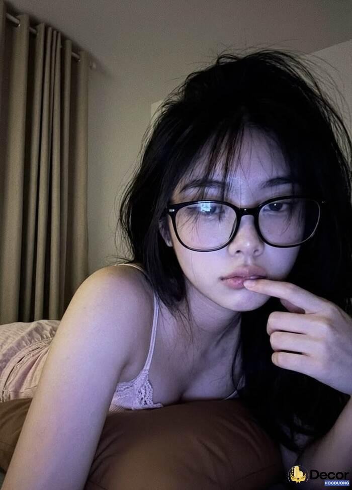 Gái xinh vú to sexy nhưng vẫn tinh tế