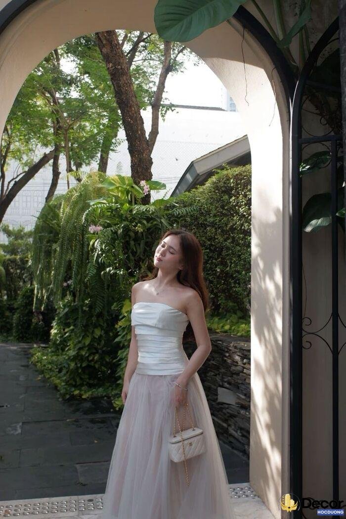 ảnh gái xinh mặc váy lưới concept nghệ thuật