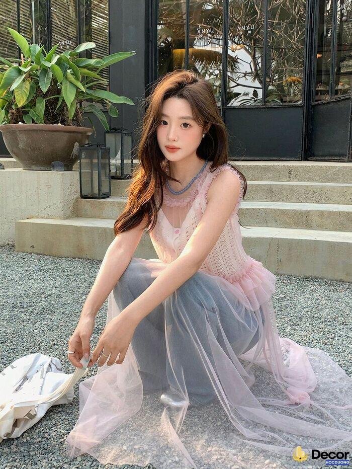 ảnh gái xinh mặc váy lưới phong cách hiện đại