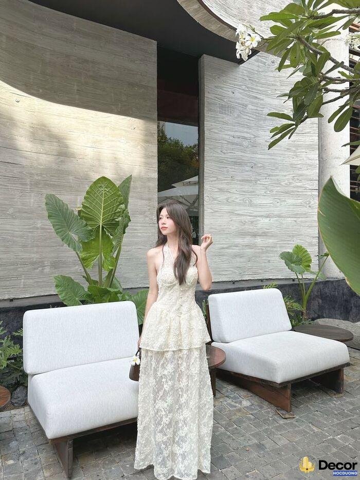 ảnh gái xinh mặc váy lưới tạo dáng cool ngầu