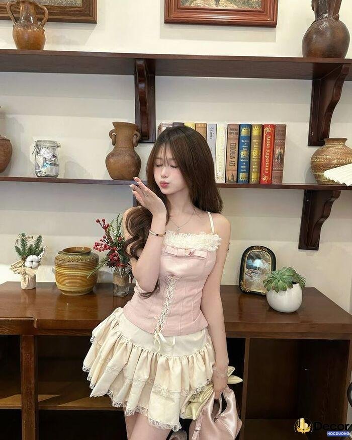 gái xinh 2k9