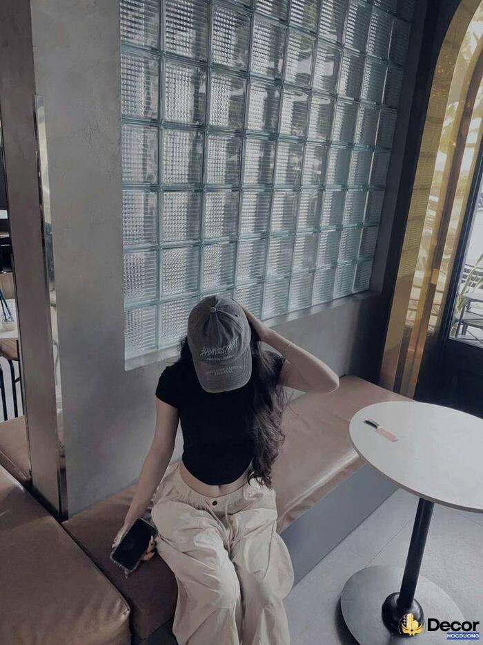 gái xinh che mặt vibe nàng thơ