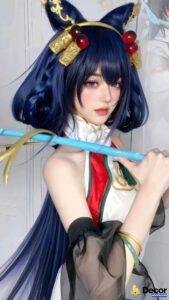 gái xinh cosplay chụp ảnh ngoài trời
