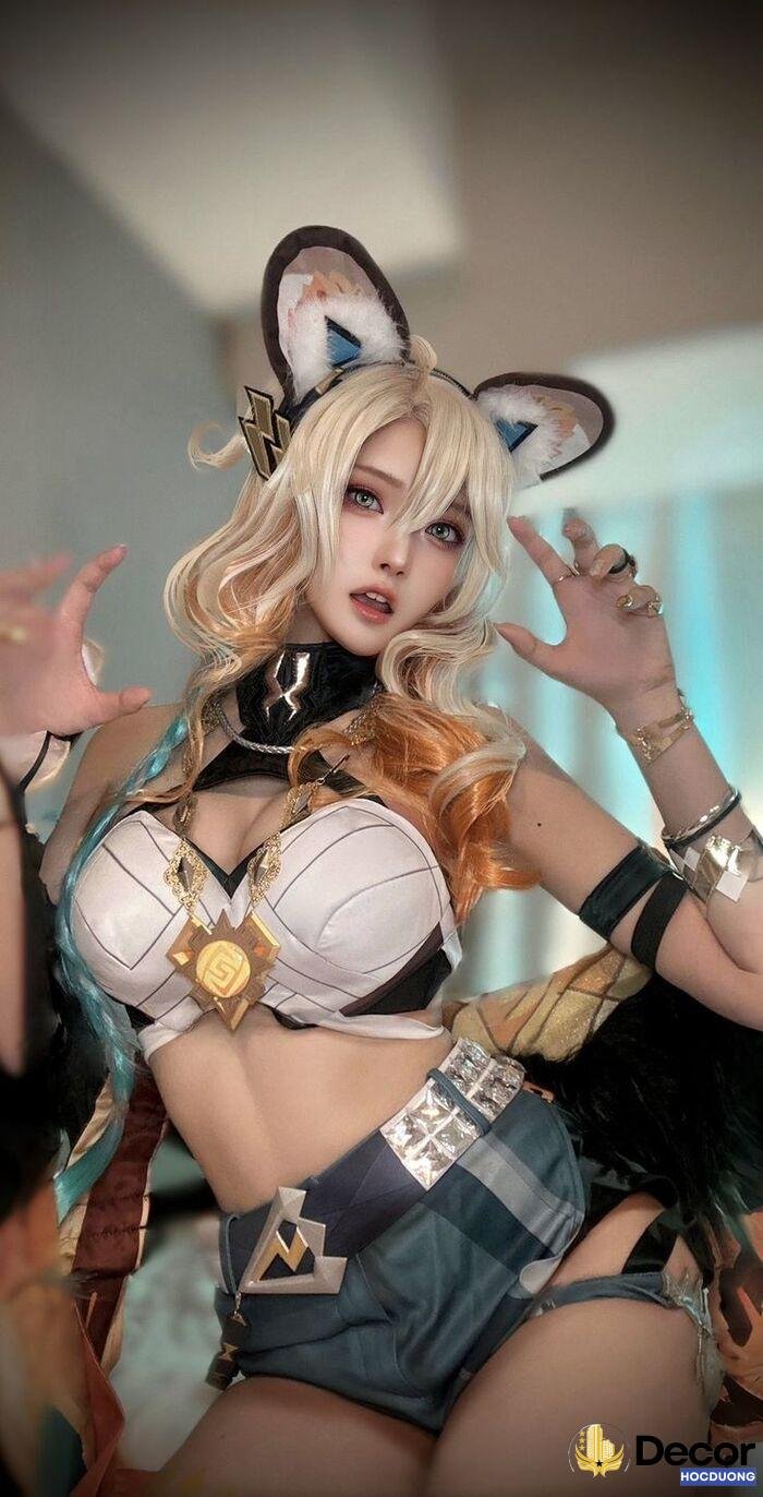 gái xinh cosplay trang phục chiến đấu