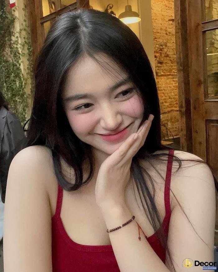 gái xinh cười xinh xắn