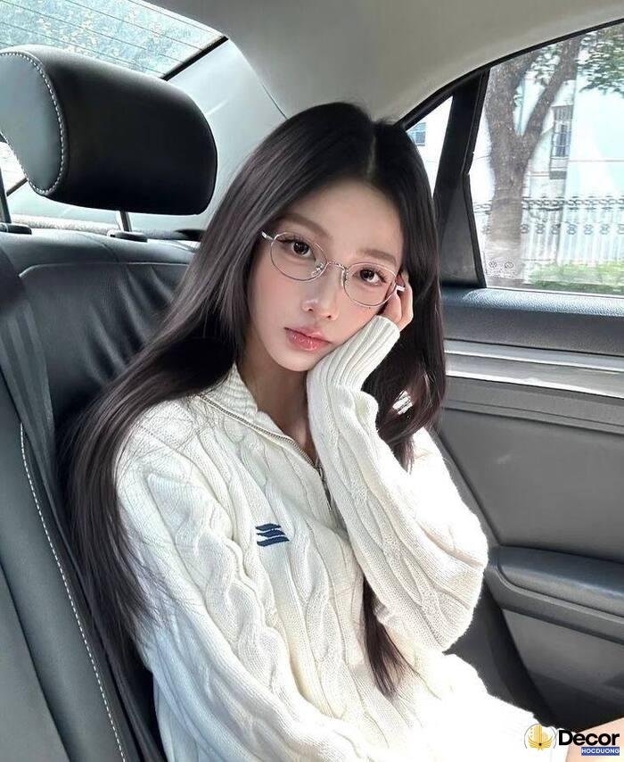 gái xinh đeo kính phong cách vintage