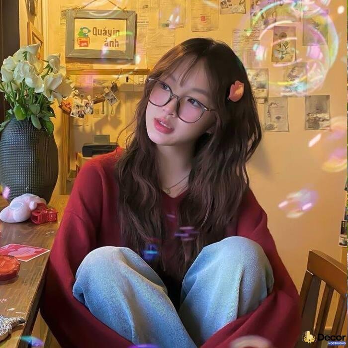 gái xinh đeo kính vibe nàng thơ
