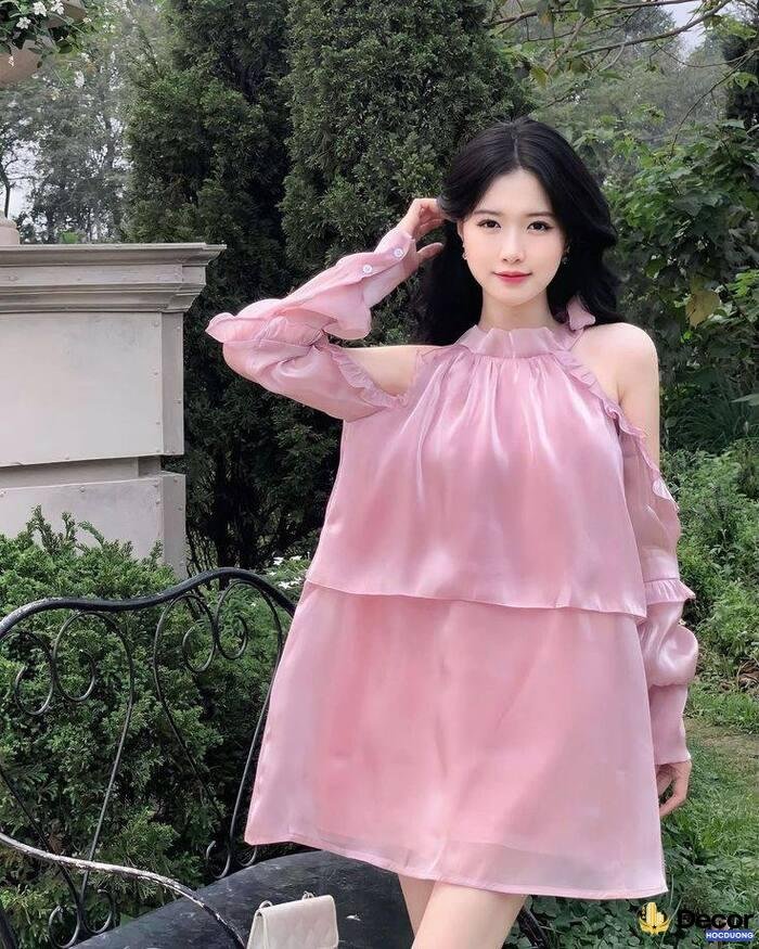 gái xinh mặc pinky tông màu nhẹ nhàng