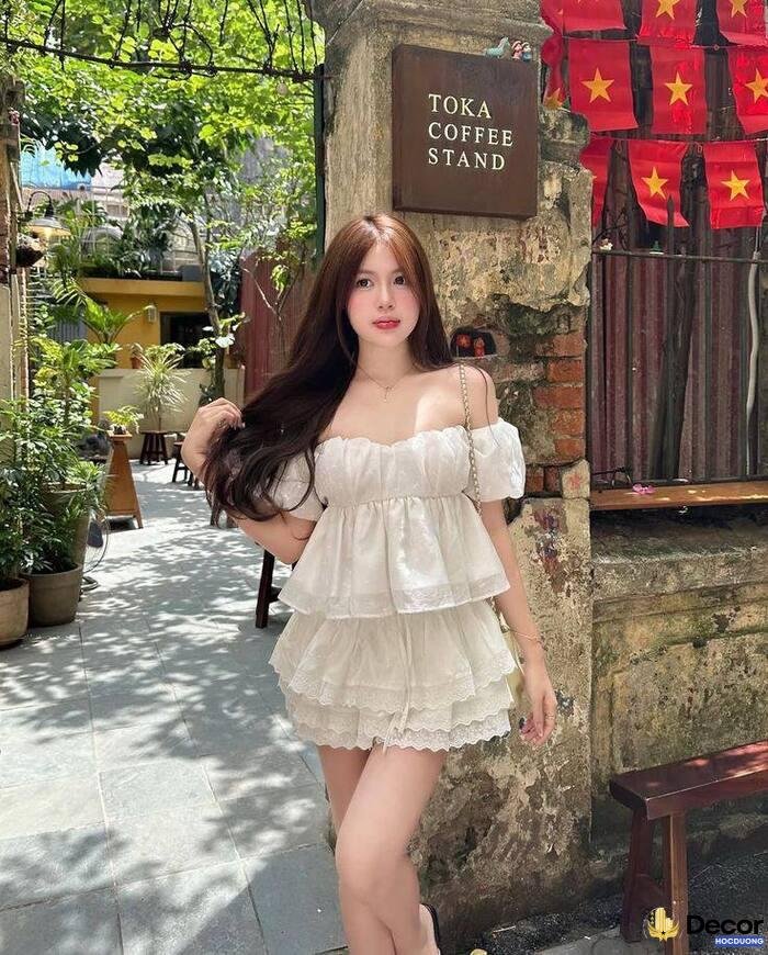 gái xinh mặc váy ngắn concept nàng thơ