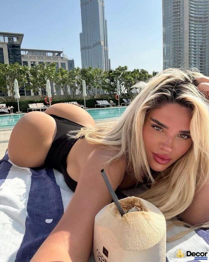 gái xinh mông to outfit cá tính