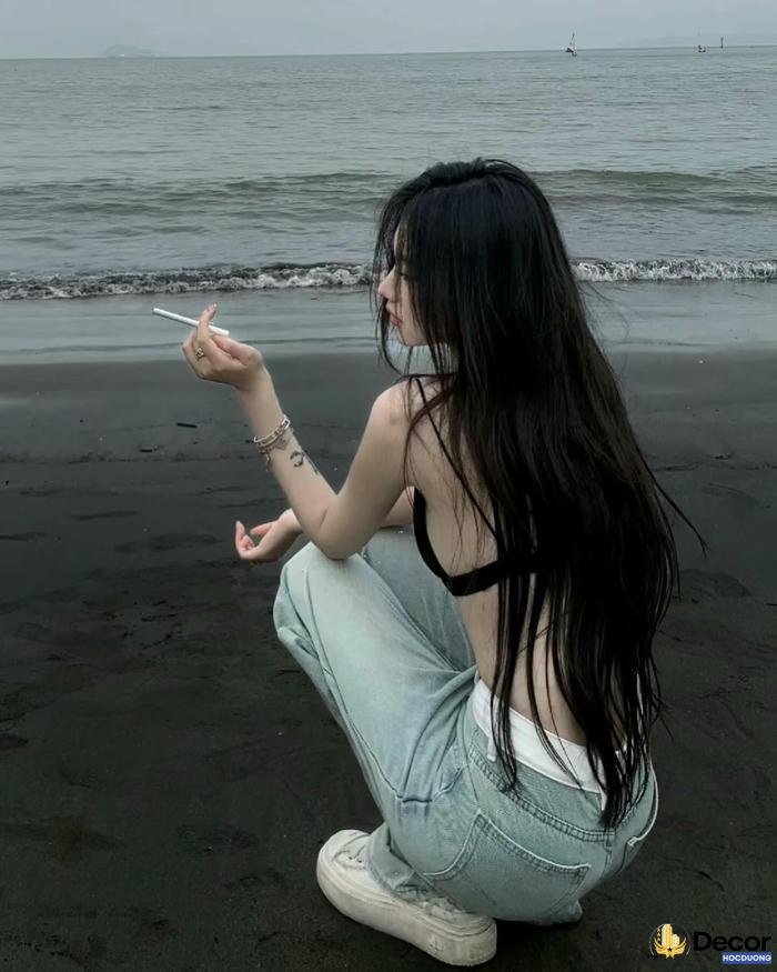 gái xinh quay lưng thanh lịch